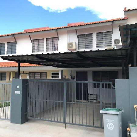 Oyo 90493 Jl Homestay سيغامات المظهر الخارجي الصورة
