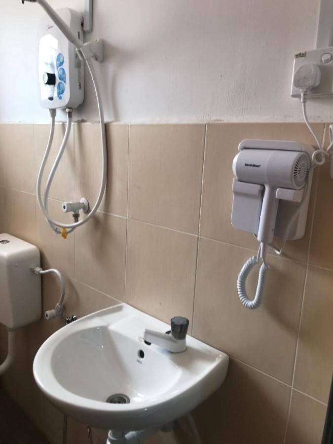 Oyo 90493 Jl Homestay سيغامات المظهر الخارجي الصورة